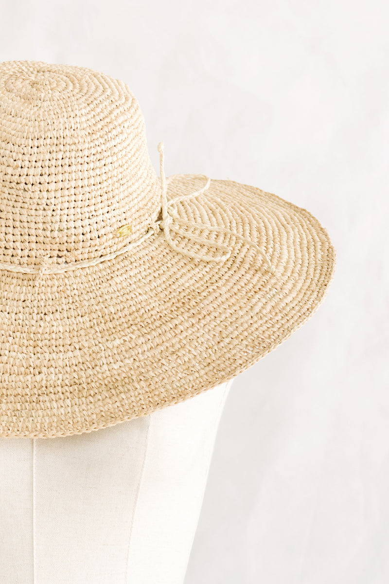 Hats - wide brim - made from straw - natural - Island Dreams